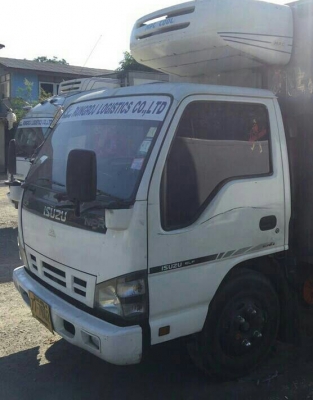ขายๆ 580,000บ หกล้อ อีซูซุ NPR130ปี51ช่วงยาว บรรทุกตู้เย็น 5ม สภาพดีสวยเดิมๆพร้อมวิ่งงาน