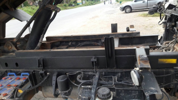 ขายรถบรรทุก 6 ล้อดัมพ์ HINO FC9J 175 แรงม้าปี 2556 ไมล์ 65000 กม.ราคา 1000000