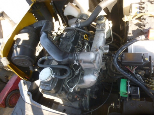 ขายรถโฟลคลิฟท์ ( รุ่นใหม่  ) ใส่เวท 2.5 ตัน  TCM FD25T3 ,เสา ยกสูง 5.4 เมตร , AUTO,  ดีเซล  ,  (รับประกัน 3 เดือน )  รถใช้งานมาน้อย 2 พันกว่าชั่วโมง  รถนอกแท้นำเข้าจากญี่ปุ่น 100\% ใส่เวท 2.5