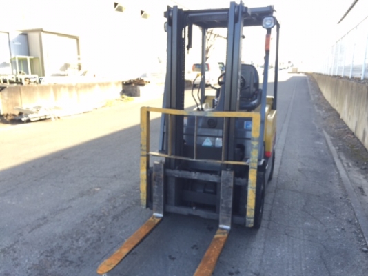 ขายรถโฟลคลิฟท์ รุ่นใหม่ TCM FD18T3 , AUTO,  ดีเซล  ,เสา 3 เมตร , (รับประกัน 6 เดือน )   รถใช้มาน้อย  รถนอกแท้นำเข้าจากญี่ปุ่น 100\%