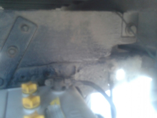 6 ล้อ MITSUBISHI CANTER ติดแก๊ส CNG สามารถสลับ LPG  เครื่อง MITSUBISHI