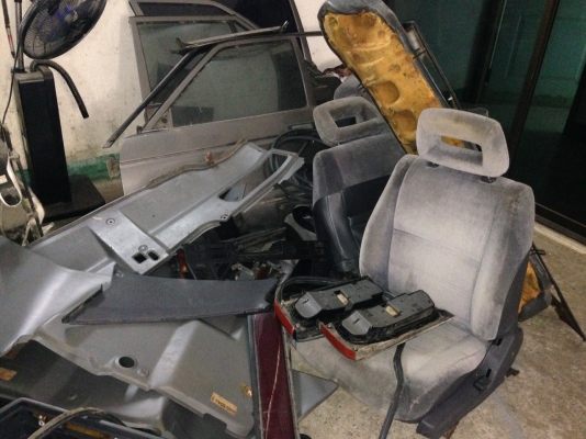 แยกขายทั้งคันครับ B12 ใครสนใจตัวใหนแจ้งมาเลยครับ