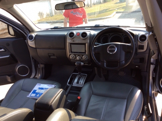 ขายรถกระบะ4ประตู Isuzu Hi-lander 3.0 VGS turbo ตัวท็อป ปี09 เครื่อง 3.0 เทอร์โบ เกียร์ออโต้ กระจกไฟฟ้าทั้งคัน เบาะหนังสวยสะอาด กล้องหลัง airbag 2ใบ เบรคabs ภายในสวยมาก ตัวถังเดิมๆสวยสะอาด วิ่งน้อยไมล์แท้ เครื่องแน่นๆช่วงล่างดี ยางใหม่ๆ รถขับดีมาก พร้อมใช้