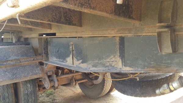 ขายรถพ่วงดัมพ์ ISUZU DEGA เครื่อง 270 แรง ปี 43 เกียร์อิตั้น ลูก 3 เพลายัด ขายรถพ่วงดัมพ์ ISUZU DEGA เครื่อง 270 แรง ปี 43 เกียร์อิตั้น ลูก 3 เพลายัด