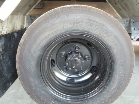 ตาเพชร 6 ล้อ ป้ายเล็กไม่ติดเวลา ยางใหม่ 6 เส้น ขอบ16