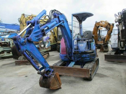 รถขุด KOMATSU..PC28UU-2  เครื่องรุ่น 3D84 ราคาเบา ๆ
