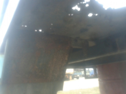 กะบะเหล็ก  กว้าง-2.00 เมตร   ยาว-4.20 เมตร   สูง-0.40 เมตร   หลังคาสูง -1.85 เมตร