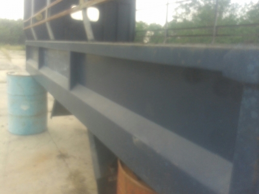 กะบะเหล็ก  กว้าง-2.00 เมตร   ยาว-4.20 เมตร   สูง-0.40 เมตร   หลังคาสูง -1.85 เมตร