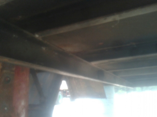 กะบะเหล็ก  กว้าง-2.00 เมตร   ยาว-4.20 เมตร   สูง-0.40 เมตร   หลังคาสูง -1.85 เมตร