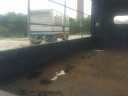 กะบะเหล็ก  กว้าง-2.00 เมตร   ยาว-4.20 เมตร   สูง-0.40 เมตร   หลังคาสูง -1.85 เมตร