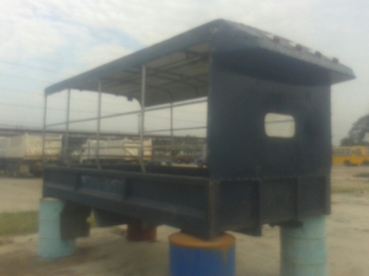 กะบะเหล็ก  กว้าง-2.00 เมตร   ยาว-4.20 เมตร   สูง-0.40 เมตร   หลังคาสูง -1.85 เมตร