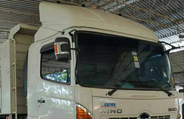 10ล้อ2เพลาดั้ม HINO MEGA Sires 500 FM8J-251แรง (ZF) ยูโร3 ปี56 (แม่เดี่ยว) กระบะดัั้มเหล็กสามมิตรฯลอนเฉียง รถเดิมบาง เล่มทะเบียนครบ **ขาย HINO MEGA S-500 FM8J 251แรง EURO-3 10ล้อ2เพลาดั้มเหล็ก SMM-สามมิตรฯ สวย/เดิม/บาง พร้อมใช้งาน