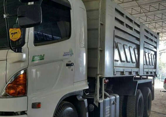 10ล้อ2เพลาดั้ม HINO MEGA Sires 500 FM8J-251แรง (ZF) ยูโร3 ปี56 (แม่เดี่ยว) กระบะดัั้มเหล็กสามมิตรฯลอนเฉียง รถเดิมบาง เล่มทะเบียนครบ **ขาย HINO MEGA S-500 FM8J 251แรง EURO-3 10ล้อ2เพลาดั้มเหล็ก SMM-สามมิตรฯ สวย/เดิม/บาง พร้อมใช้งาน