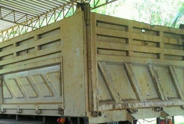 10ล้อ2เพลาดั้ม HINO MEGA Sires 500 FM8J-251แรง (ZF) ยูโร3 ปี56 (แม่เดี่ยว) กระบะดัั้มเหล็กสามมิตรฯลอนเฉียง รถเดิมบาง เล่มทะเบียนครบ **ขาย HINO MEGA S-500 FM8J 251แรง EURO-3 10ล้อ2เพลาดั้มเหล็ก SMM-สามมิตรฯ สวย/เดิม/บาง พร้อมใช้งาน