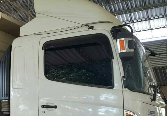 10ล้อ2เพลาดั้ม HINO MEGA Sires 500 FM8J-251แรง (ZF) ยูโร3 ปี56 (แม่เดี่ยว) กระบะดัั้มเหล็กสามมิตรฯลอนเฉียง รถเดิมบาง เล่มทะเบียนครบ **ขาย HINO MEGA S-500 FM8J 251แรง EURO-3 10ล้อ2เพลาดั้มเหล็ก SMM-สามมิตรฯ สวย/เดิม/บาง พร้อมใช้งาน