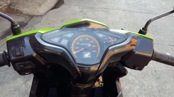 Click i ปี 52 รถบ้าน เครื่องดี เดิมๆ มีเล่ม เอกสารครบ ทดลองขับได้ทุกวัน โทร. 02-9165022,099-0812001