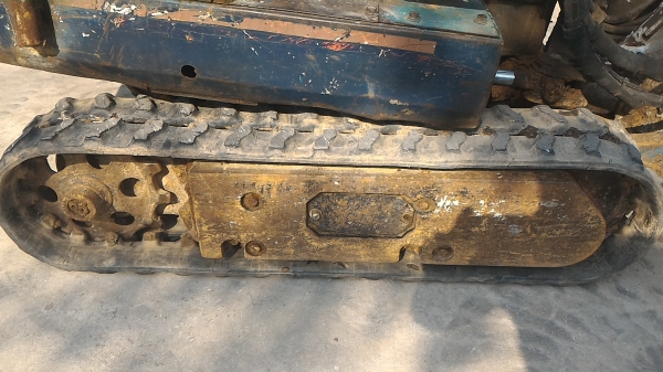 ขายแบ็คโฮเล็ก KUBOTA KH-007 เก่านอก พร้อมใช้งาน