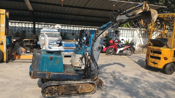 ขายแบ็คโฮเล็ก KUBOTA KH-007 เก่านอก พร้อมใช้งาน