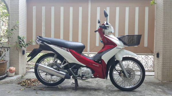 ขออนุญาติขาย HONDA WAVE-i 110 วิ่งน้อย 8,XXX KM สตาร์ทมือ โอนให้ฟรี