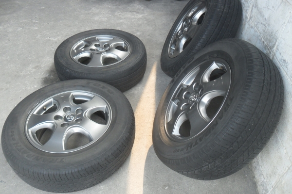 ล้อแม็ก16นิ้ว5รู วีโก้ พร้อมยาง สวยๆ 4 ล้อ ราคา 7900 บาท ล้อแม็ก16นิ้ว5รู วีโก้ พร้อมยาง สวยๆ 4 ล้อ ราคา 7900 บาท