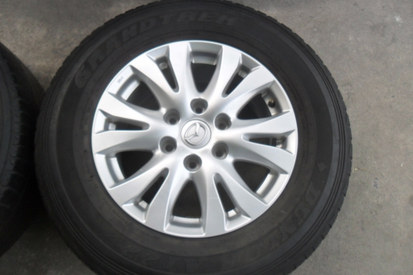 ล้อแม็ก17นิ้ว6รู มาสด้า พร้อมยาง สวยๆ 4 ล้อ ราคา 7900 บาท