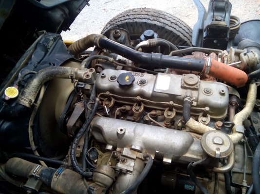 6 ล้อดั้มอีซูสุ  100  แรงม้า (รถห้างแท้เดิม) ปี45พร้อมใช้งาน เล่มติดมือ...