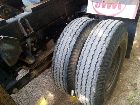 6 ล้อดั้มอีซูสุ  100  แรงม้า (รถห้างแท้เดิม) ปี45พร้อมใช้งาน เล่มติดมือ...