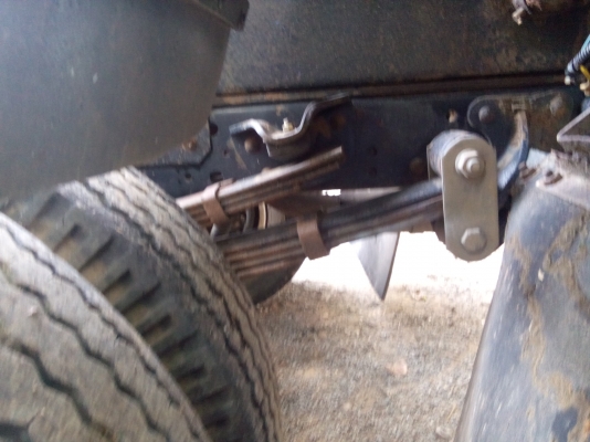 6 ล้อดั้มอีซูสุ  100  แรงม้า (รถห้างแท้เดิม)ปี45 พร้อมใช้งาน เล่มติดมือ...