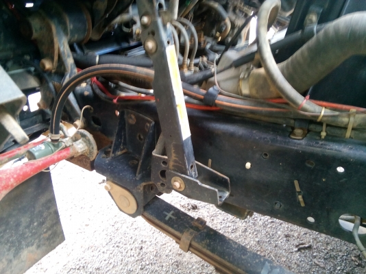 6 ล้อดั้มอีซูสุ  100  แรงม้า (รถห้างแท้เดิม)ปี45 พร้อมใช้งาน เล่มติดมือ...