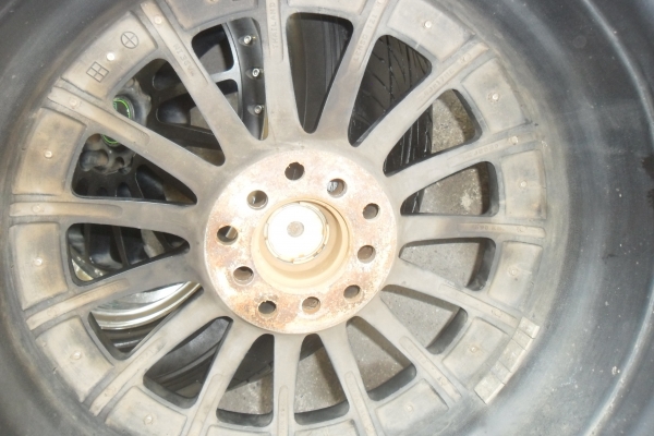 ล้อแม็ก17นิ้ว5รู100/114 พร้อมยาง สวยๆ 4 ล้อ ราคา 7900 บาท ล้อแม็ก17นิ้ว5รู100/114 พร้อมยาง สวยๆ 4 ล้อ ราคา 7900 บาท