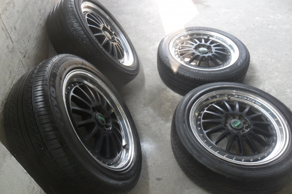 ล้อแม็ก17นิ้ว5รู100/114 พร้อมยาง สวยๆ 4 ล้อ ราคา 7900 บาท ล้อแม็ก17นิ้ว5รู100/114 พร้อมยาง สวยๆ 4 ล้อ ราคา 7900 บาท