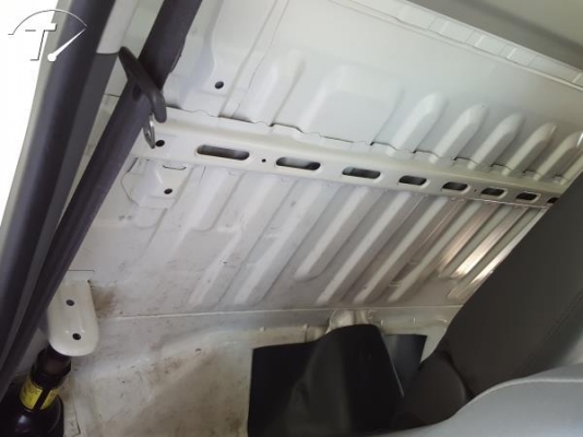 ปี55 รถมือเดียว เครื่อง2700ติดLPG รถเดิมทั้งคัน ประกันชั้น1