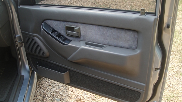 ISUZU DRAGON 3.0SLX ออโต้ 4ประตู รถสวยมือเดียว ไม่มีชน