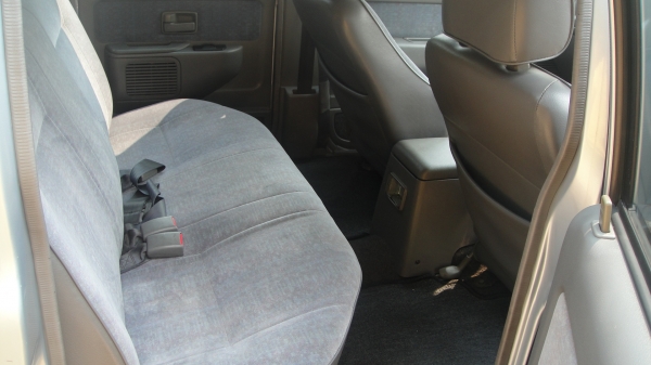 ISUZU DRAGON 3.0SLX ออโต้ 4ประตู รถสวยมือเดียว ไม่มีชน ISUZU DRAGON 3.0SLX ออโต้ 4ประตู รถสวยมือเดียว ไม่มีชน