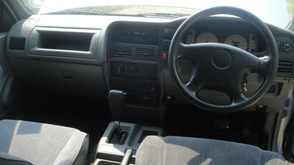 ISUZU DRAGON 3.0SLX ออโต้ 4ประตู รถสวยมือเดียว ไม่มีชน ISUZU DRAGON 3.0SLX ออโต้ 4ประตู รถสวยมือเดียว ไม่มีชน