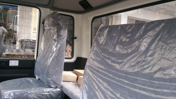 หัวเก๋งใหม่ Nissan UDcw430 หัวเก๋งใหม่ Nissan UDcw430