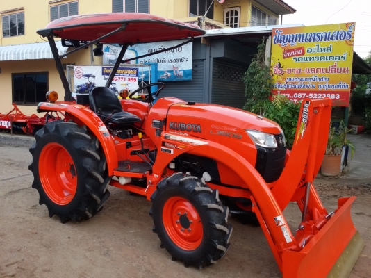 ปัญญาแทรคเตอร์..จัดมาให้ครับ ด่วน!!!คูโบต้า L3608 พร้อมใบมีดคานบนตราช้าง SD160