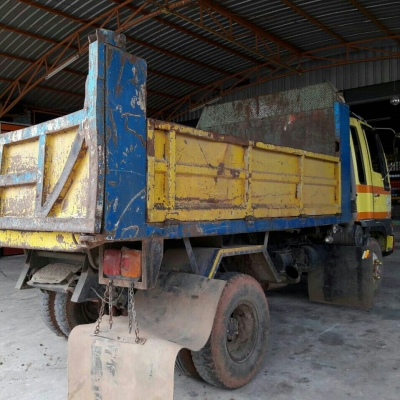 หกล้อ ฮีโน่ FD185แอร์ พ.เวอร์ ทิฟฟี ช่วงล่างใหญ่ ดั้ม5คิว สภาพดีสวยเดิมๆพร้อมใช้ ทะเบียนพร้อมโอน