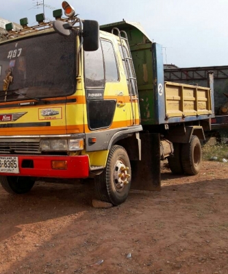 หกล้อ ฮีโน่ FD185แอร์ พ.เวอร์ ทิฟฟี ช่วงล่างใหญ่ ดั้ม5คิว สภาพดีสวยเดิมๆพร้อมใช้ ทะเบียนพร้อมโอน