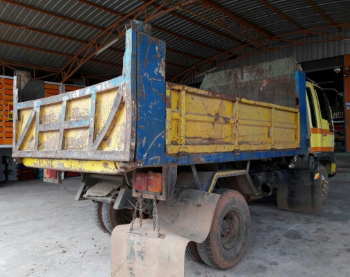 หกล้อ ฮีโน่ FD185แอร์ พ.เวอร์ ทิฟฟี ช่วงล่างใหญ่ ดั้ม5คิว สภาพดีสวยเดิมๆพร้อมใช้ ทะเบียนพร้อมโอน