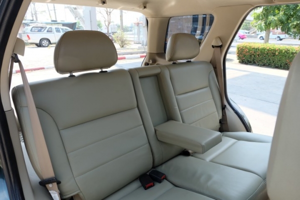 FORD ESCAPE 2.3 4x4 สีเขียว ตัวTOPสุด FORD ESCAPE 2.3 4x4 สีเขียว ตัวTOPสุด