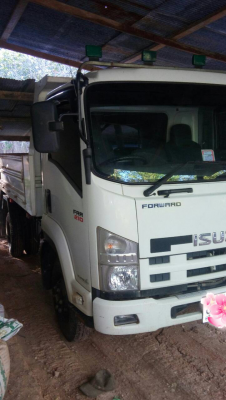 ขายรถบรรทุก 6 ล้อดัมพ์ ISUZU FRR 210 แรงม้าปี 2556 ไมล์ 140000 กม.ราคา 1000000