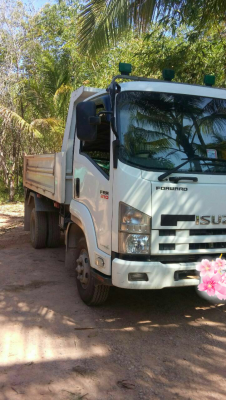 ขายรถบรรทุก 6 ล้อดัมพ์ ISUZU FRR 210 แรงม้าปี 2556 ไมล์ 140000 กม.ราคา 1000000