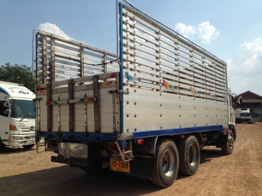 ขายรถ10ล้อเพลาเดียว/251แรงม้า/ปี52/กระบะยาว6.20เมตร