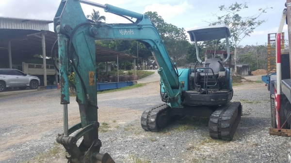 รถแบคโฮ KUBOTA  U - 45.    สนใจติดต่อ  081 - 6079515
