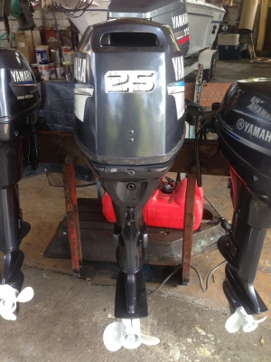 ขายเครื่องเรือยามาฮ่า25แรง โฟสโตก เก่าญี่ปุ่นสภาพดีมาก ท้าให้มาลองครับ สภาพค่อนข้างใหม่ครับ ยังไม่ใช้ในไทย ขาย 42000 บาท