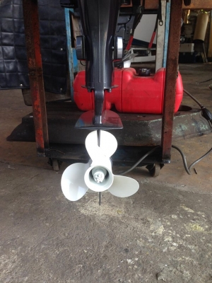 ขายเครื่องเรือยามาฮ่า25แรง โฟสโตก เก่าญี่ปุ่นสภาพดีมาก ท้าให้มาลองครับ สภาพค่อนข้างใหม่ครับ ยังไม่ใช้ในไทย ขาย 42000 บาท