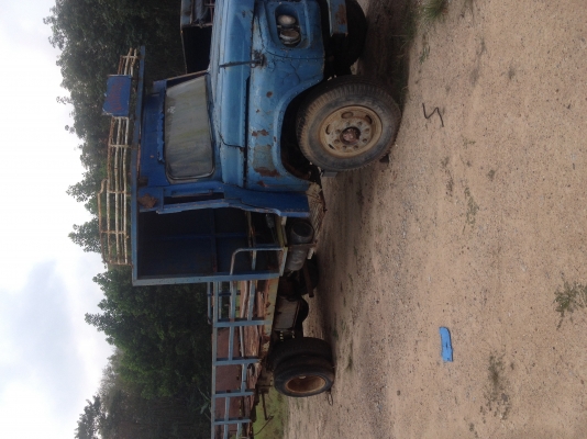 อีซูสุขายตามสภาพ  ไม่มีทะเบียน เครื่อง EC100 ฮีโน่ 60000  เกียร์ลอ็ก เสื้อเพลา  อีซูสุ