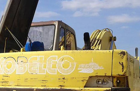 **880,000 บ.ต่อรอง/// แบคโฮ KOBELCO MARK-3 SK200 เก๋งเทาแท้ ไฟฟ้าครบ มีเล่มทะเบียน เดิมมบาง มือเดียวป้ายแดงจาก อริยะฯ **ขาย KOBELCO SK200 MARK  เก๋งเทาแท้ สภาพดี เดิมบาง ไฟครบ มีเล่มทะเบียน พร้อมใช้งาน HYD.EXCAVATOR KOBELCO MARK-3 SK200 S/N.YN-17xxx เก๋งเ