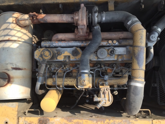 ขายรถแบคโฮ CAT 320C มี 5 คัน ราคาคันละ 1,150,000 บาท CAT320B มี 1 คัน ราคา 1,000,000 บาท  CAT320 v2 มี 7 คันให้เลือก ราคา 950,000 บาท เล่มทะเบียน หรืออะไหล่